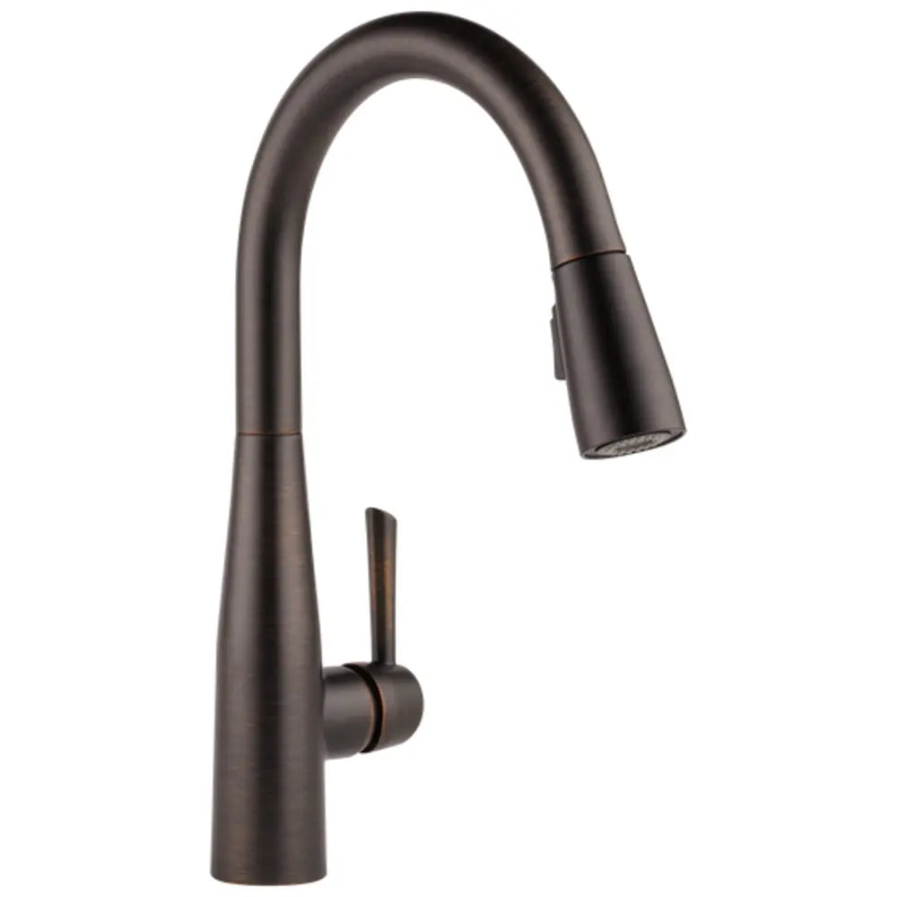 Delta Essa Pull-Down Kitchen Faucet with Magnetic Docking Spray Head - Includes Lifetime Warranty